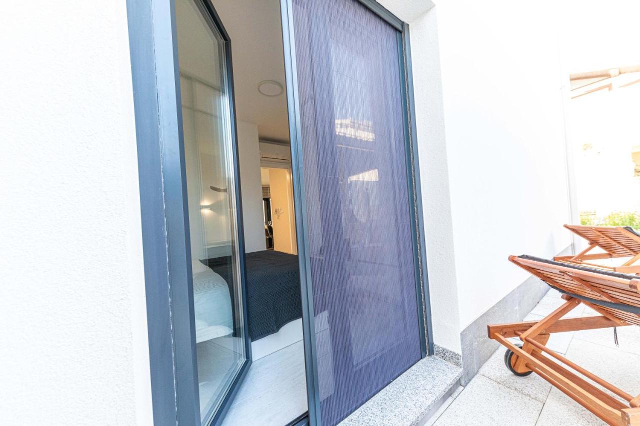 Luxury Apartment Pia With Swimming Pool And Grill Trogir Zewnętrze zdjęcie