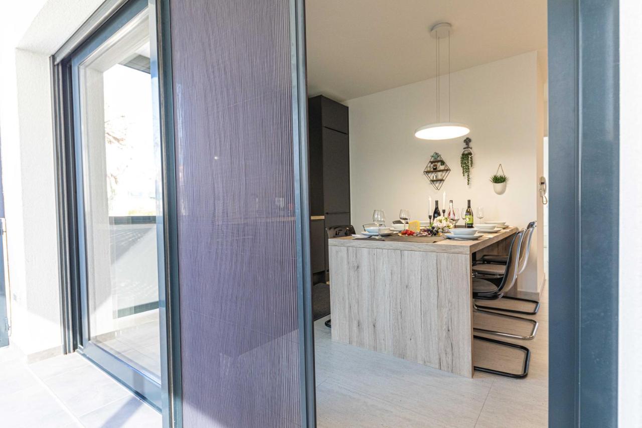 Luxury Apartment Pia With Swimming Pool And Grill Trogir Zewnętrze zdjęcie